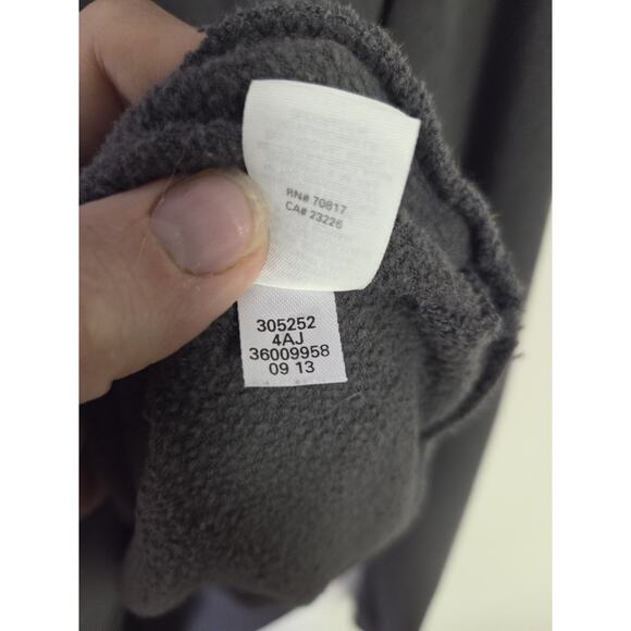 Victorias Secret Crewneck Sweatshirt Gray Sequin Heart Sparkle Size Large - Picture 6 of 9